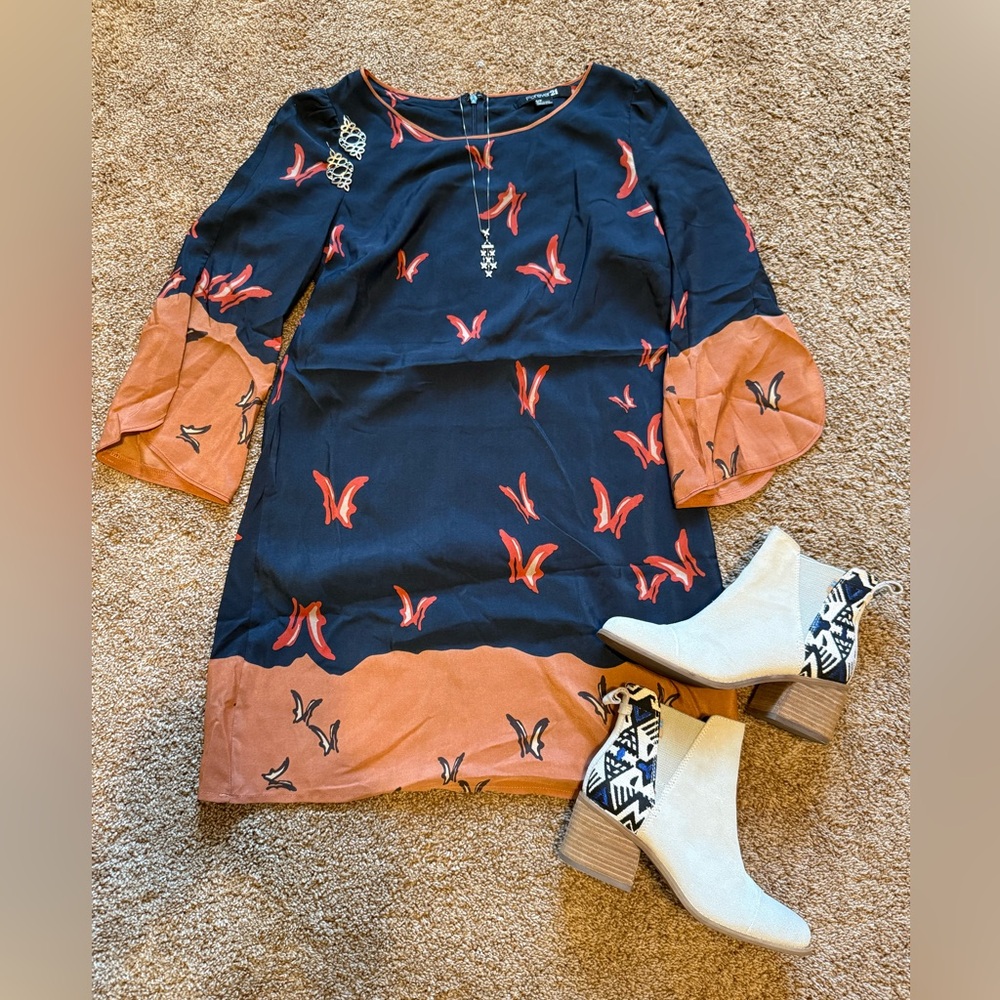 Forever 21 navy and Orange Dress with jewelry